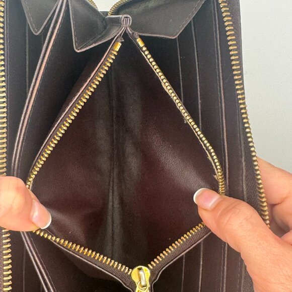 Louis Vuitton Vernis Maroon Patent Leather Zippy Wallet - Picture 11 of 16